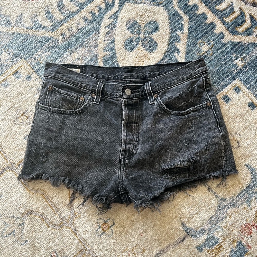 Levi’s 501 Cutoff Shorts